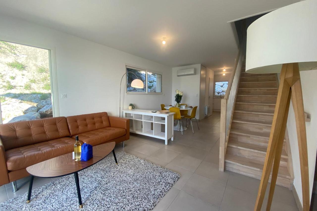 Apartament Roche Blanche - Terrasse Et Parking Nîmes Zewnętrze zdjęcie